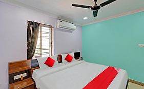 Hotel O Hi5 Days Inn Premium